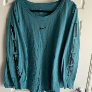 Womens plus size Nike long sleeve t-shirt